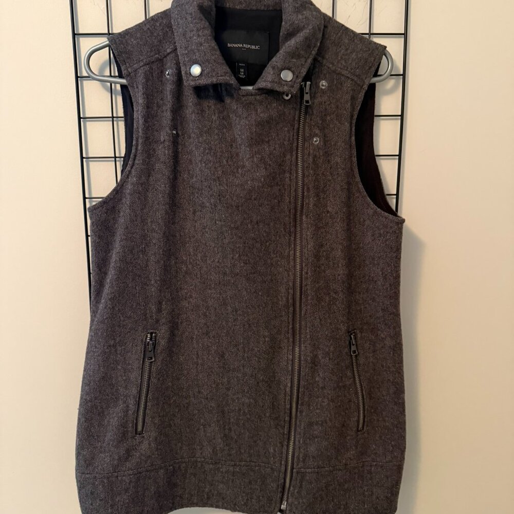Banana Republic Herringbone Moto Vest - Size M - Charcoal Gray
